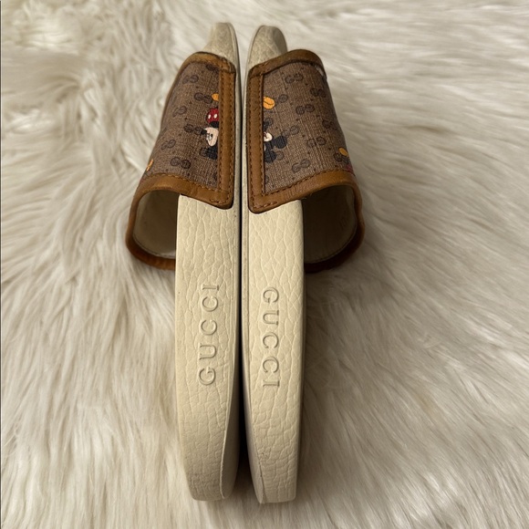 GUCCI x DISNEY Rare Printed Slides - Picture 6 of 16